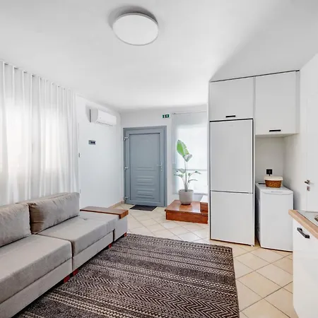 Vice By Apiro Syros Apartment